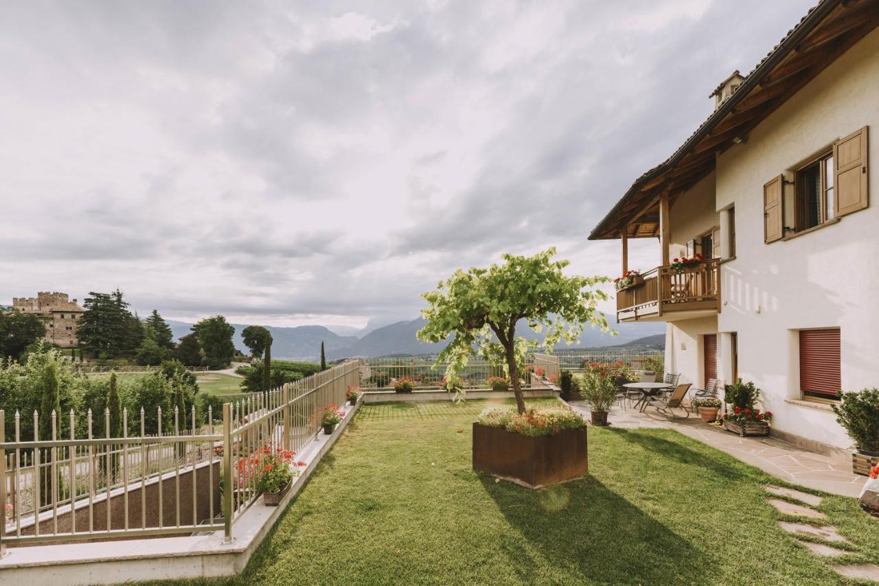 Weinberghof *