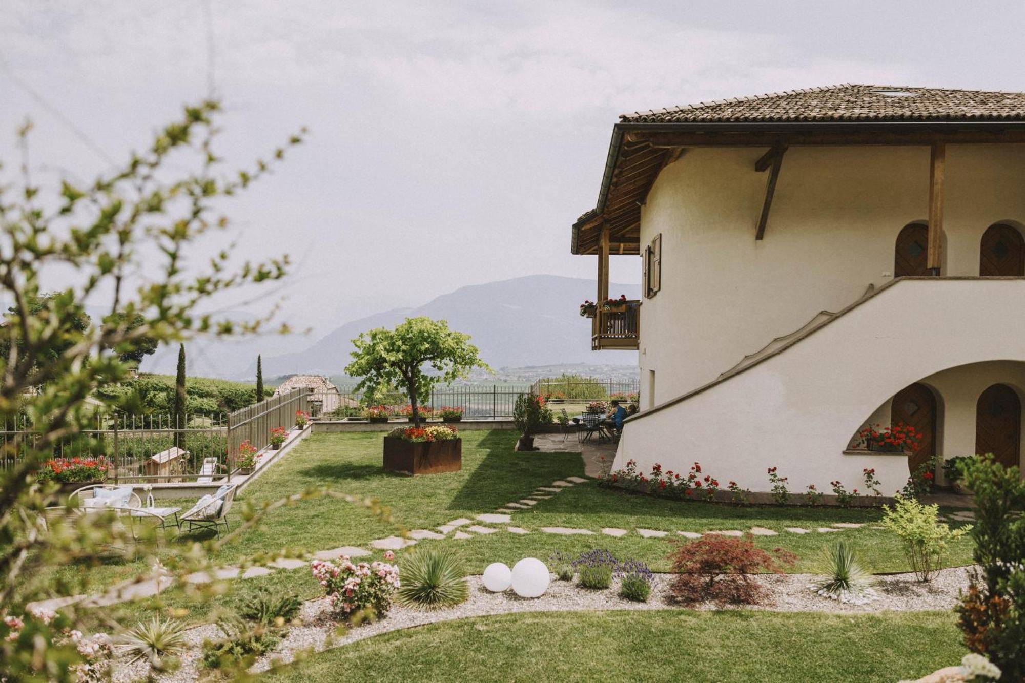 Weinberghof * Appiano Sulla Strada Del Vino